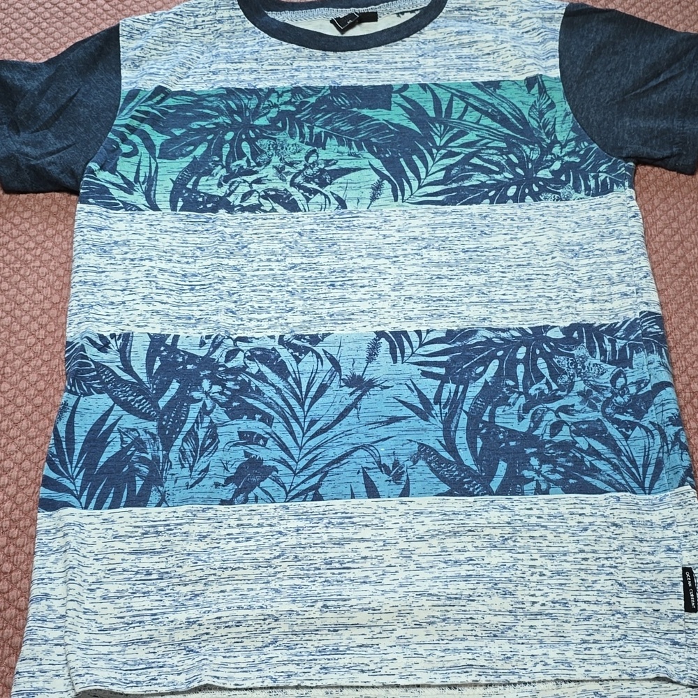Lot of Two (2) Boys Shirts Polo Ralph Lauren and Ocean Current - Picture 11 of 11